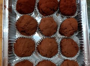 Foto di Tartufini con crema al rum e cacao amaro