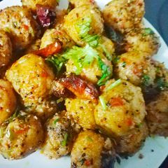 A picture of Suji veg balls.