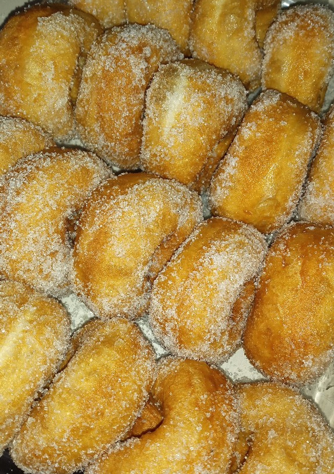 Una foto de Rosquitas, rosquillas, donas bañadas en azúcar!