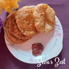 A picture of Curry Leaves Pooris.