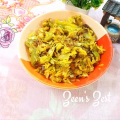 A picture of Cabbage and Capsicum Stir Fry.