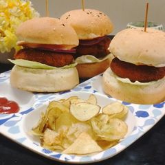 A picture of Banana Blossom Patty Burger.