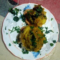 A picture of Stuffed boiled potatoes.