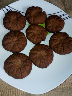 A picture of Sugar free Chocolate cookies.
