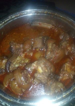 A picture of Cow leg.