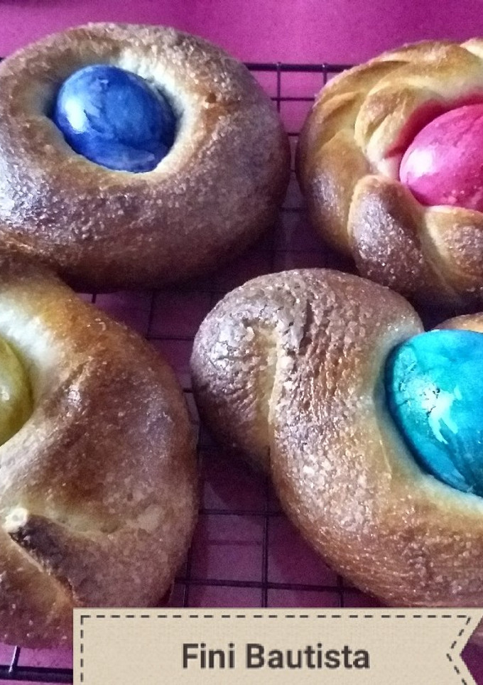 Una foto de Monas o toñas de Pascua