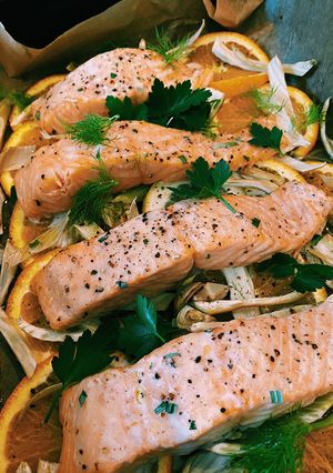 A picture of Honey pulled salmon with oranges and fennel🧡.