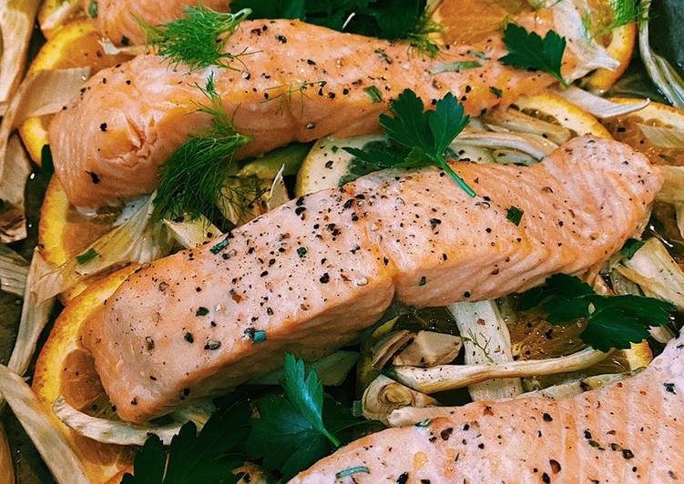 Honey pulled salmon with oranges and fennel🧡