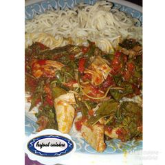 A picture of Spinach sauce.