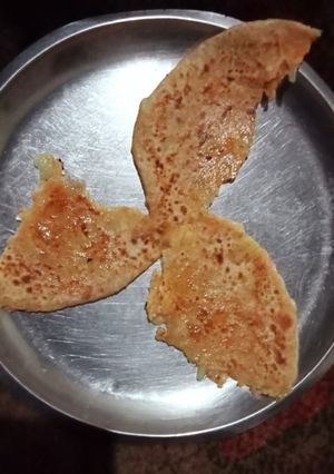 आलू का पराठा (aloo ka paratha recipe in Hindi) रेसिपी मुख्य फोटो