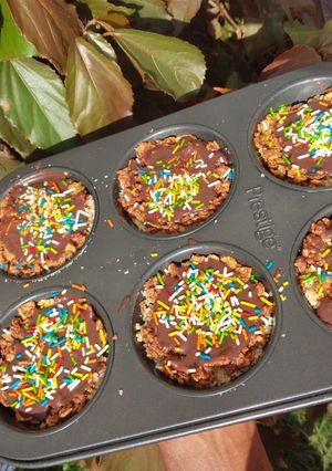 A picture of No bake dessert cups.