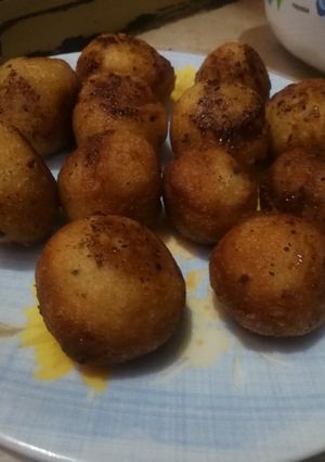 A picture of Soji ke pitha.