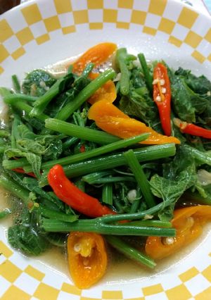 รูปของ ผัดยอดมะระ #กินผักรักสุขภาพ1
