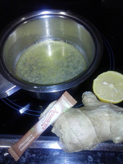 Una foto de Salsa de gengibre caramalizado con zumo de limón
