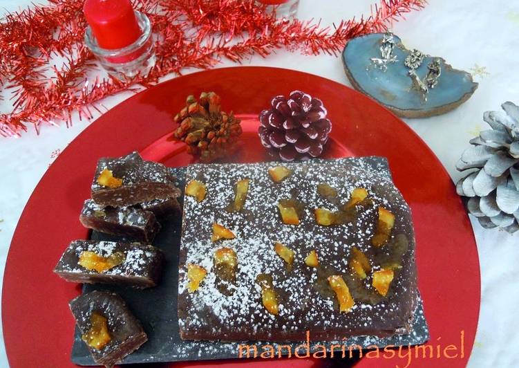 Turrón de chocolate, mandarinas y miel