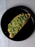 Tostada de Aguacate