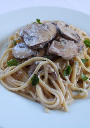 Foto de Linguine com molho de cogumelos e vinho do porto