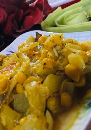 लौकी चना की सब्जी(lauki chana ki sabji recepie in hindi) रेसिपी मुख्य फोटो