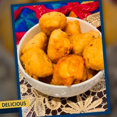 A picture of Urad daal ki pakodi.