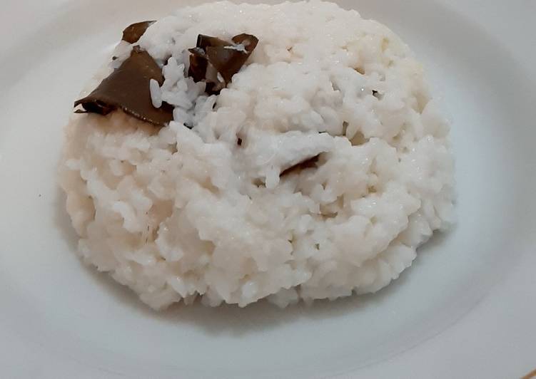 Resep Nasi Uduk Rice Cooker yang Enak Banget