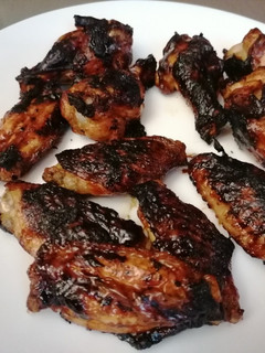 Una foto de Alitas de pollo a la barbacoa