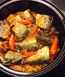 cá biển kho tương