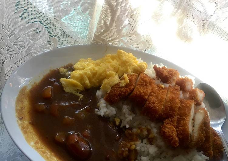 Chicken Katsu Curry by Indofood With Scramble Egg Topping🍛