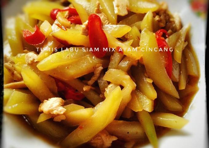 Cara Gampang Membuat Tumis labu siam Mix Ayam, Enak