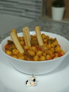 Una foto de Guiso de garbanzos a la cerveza 🍻👌