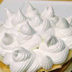 Una foto de Merengue especial para cubrir cupcakes o tartas