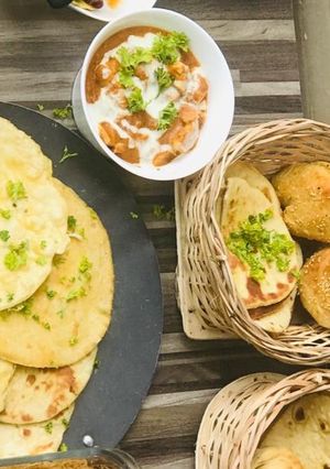 A picture of Naan bread.