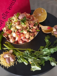 ખારી શીંગ સલાડ.(Salted Peanuts Salad Recipe in Gujarati) રેસીપી મુખ્ય ફોટો