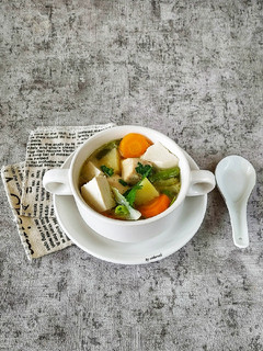 Foto resep Sup Ayam dengan Bumbu Dasar Bawang