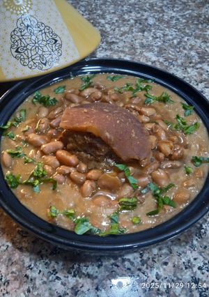 Une photo de 🥣Soupe haricots rouges aux viande de tête de boeuf