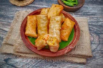 Anti Ribet, Memasak Lumpia Udang Rebung Praktis