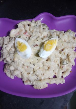 পাস্তা উইথ হোয়াইট সস (pasta with white sauce recipe in Bengali) রেসিপির প্রধান ছবি