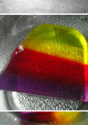 Una foto de Gelatina arcoíris