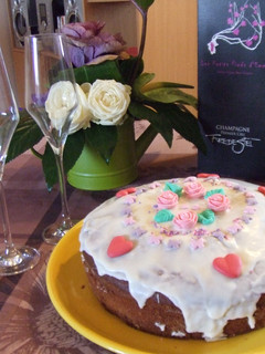 Una foto de Pastel de bienvenida para Emma