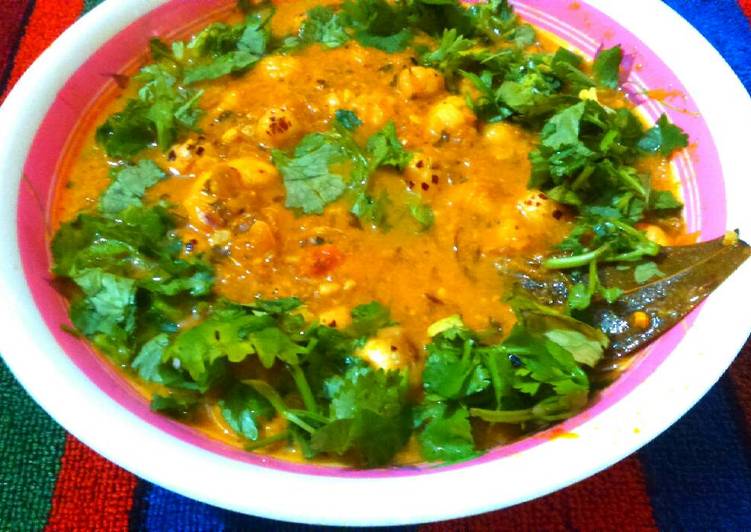 Get Inspiration of Makhana kaju curry