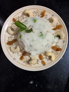 ઉપમા (Upma Recipe In Gujarati) રેસીપી મુખ્ય ફોટો