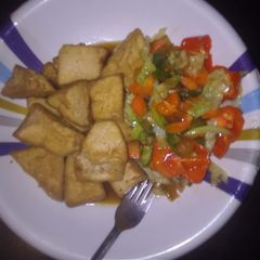 A picture of Awara (tofu) with vegetable.