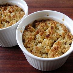 A picture of Over Ripe Pear Crumble.