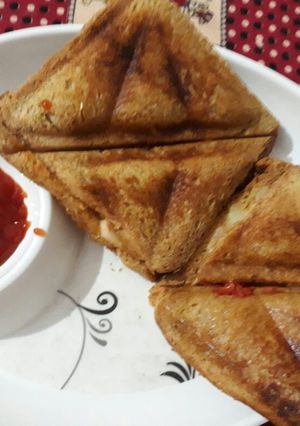 A picture of Brown sandwich.