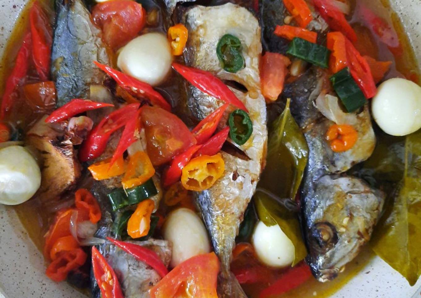 Ikan kembung masak cabai