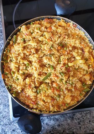 Una foto de Arroz 'apaellado' de pulpo y chopitos