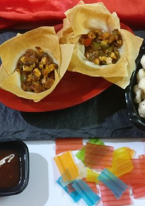 A picture of Flavor in rice paper bowls.