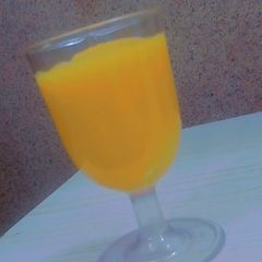 A picture of Mango and banana smoothie.