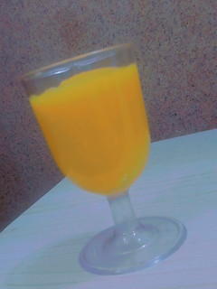 A picture of Mango and banana smoothie.