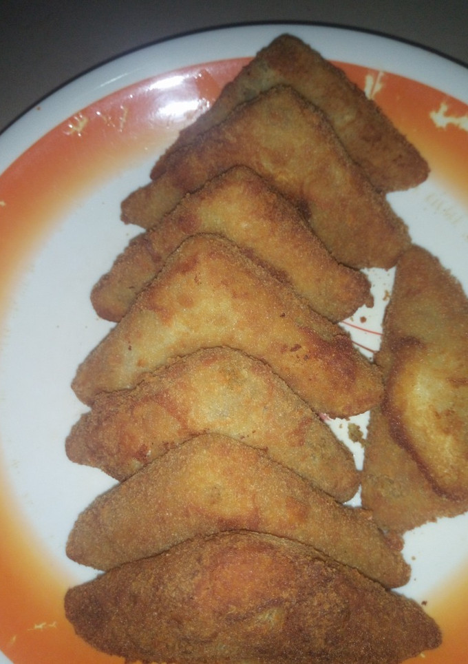 A picture of Potato triangles.