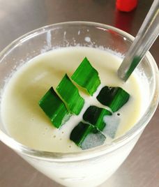 sữa đậu xanh lá dứa